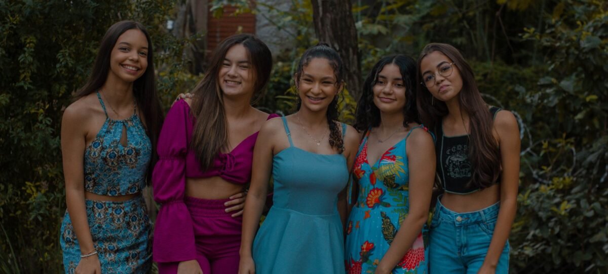 My Secret Online World Invaded: Why Is Reddit Showing Me Teen Groups?