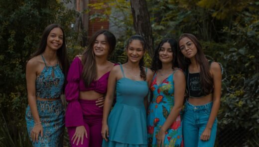 My Secret Online World Invaded: Why Is Reddit Showing Me Teen Groups?