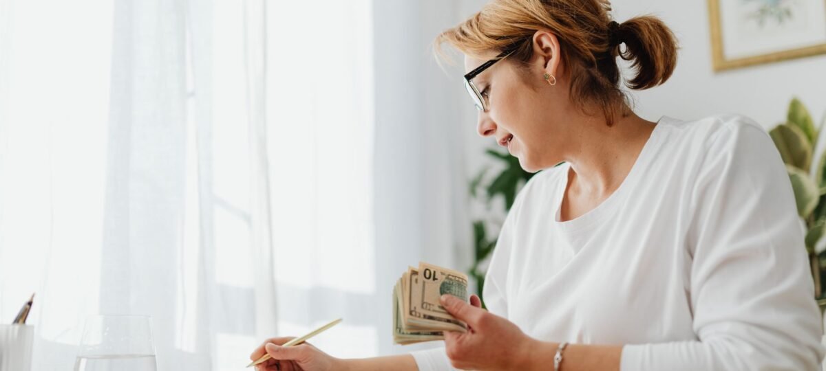 My Life, My Mistakes: The Silent Scream of a Financially Dependent SAHM